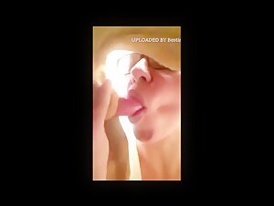Thumb 8