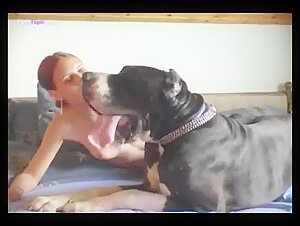 redhair amature sucking the dog