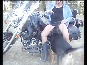 Biker blonde outdoor licking and fucking