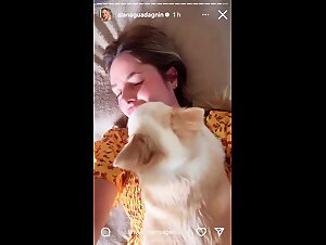 Blonde teen lets her dog licking her mouth @alanaguadagnin
