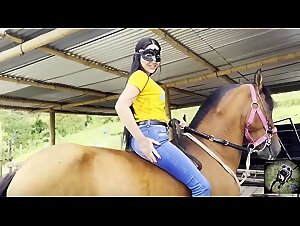 valeria riding class